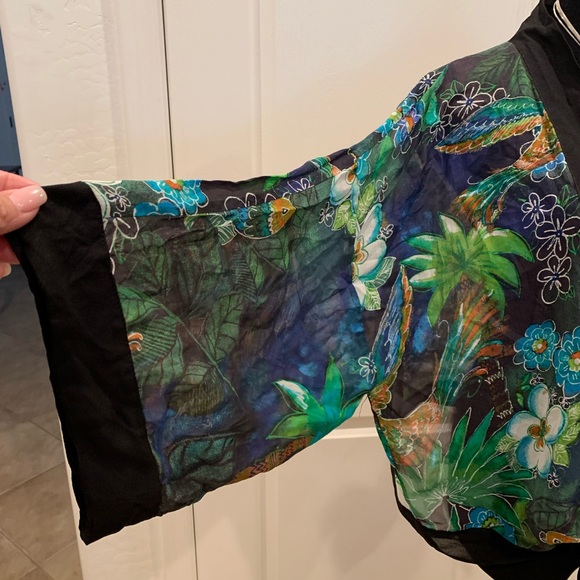 Chicos tropical wrap parrot print Size Chicos 1 - Picture 2 of 5